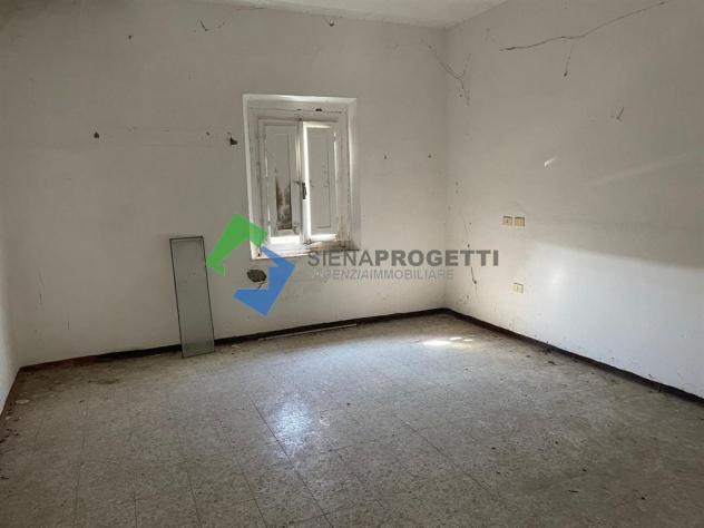 Vendesi in Strada di Radi porzione di casale da ristrutturare - Foto 7