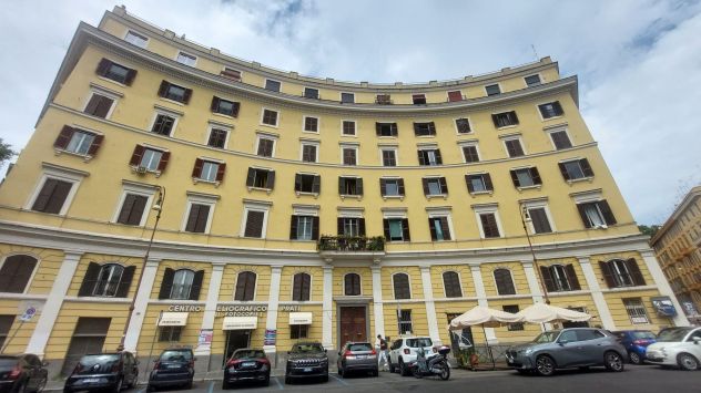 CAMERE SINGOLE ARREDATE PER STUDENTI – PIAZZA DEI QUIRITI, PRATI (ROMA)
