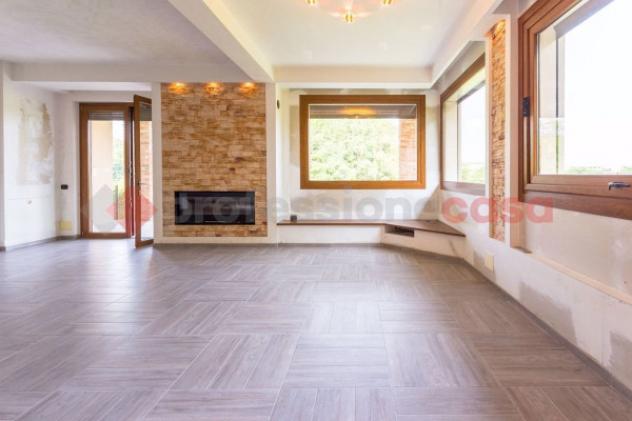 Villa di 200 m² con 3 locali e box auto in vendita a Agrate Conturbia - Foto 14