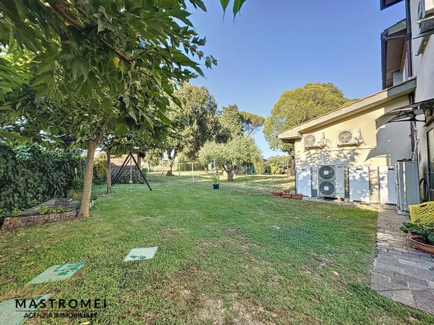 BIFAMILIARE di 8 vani e di 240 mq (ALTOPASCIO) rif. 3534 - Foto 6