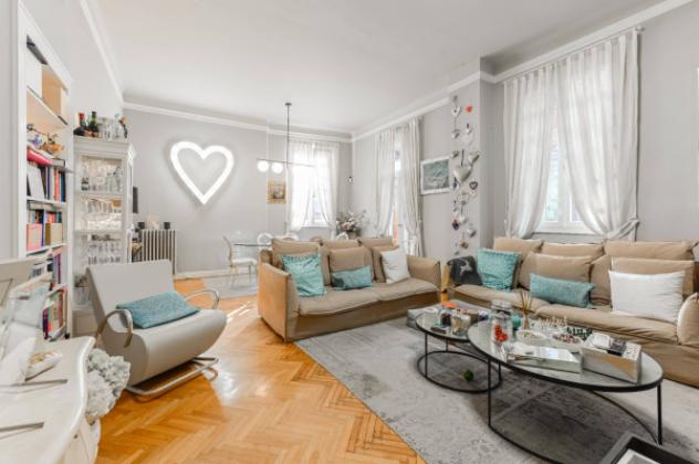 Appartamento di 137 m² con 3 locali in vendita a Milano