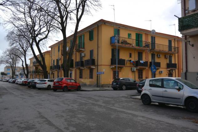 Locale commerciale in vendita a Messina