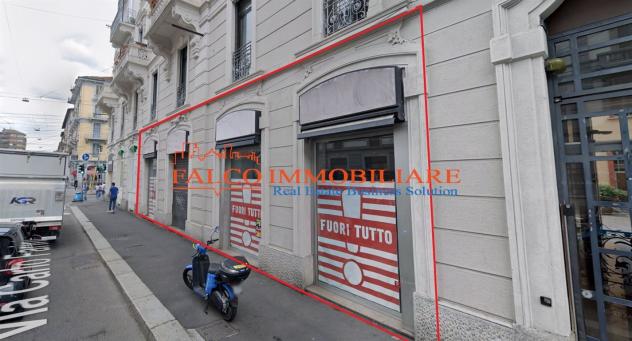 MILANO, VIA FARINI - AFFITTASI NEGOZIO 4 LUCI 150 MQ