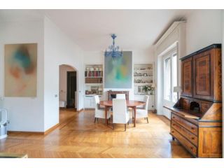 Appartamento di 126 m² con 3 locali in affitto a Milano