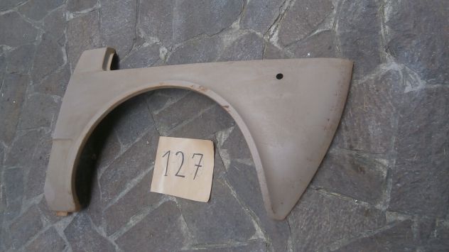 Parafango anteriore destro Fiat 127 berlina special 1°s prima serie (anni 71-76) - Foto 2