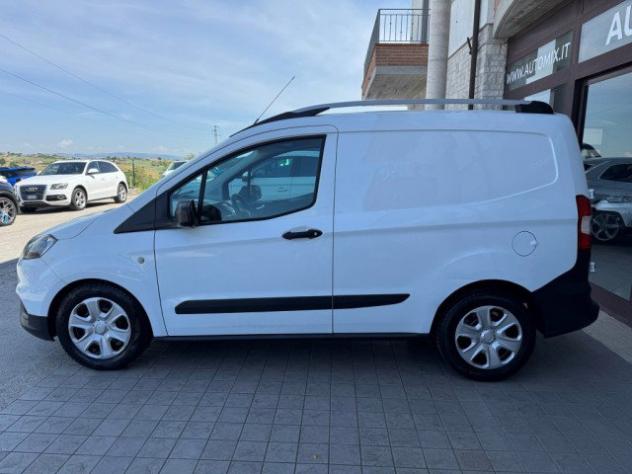 Ford Transit Courier 1.5 TDCi 75 cv Trend - Foto 8