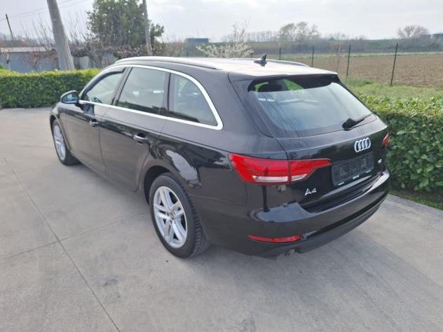 Audi A4 Avant 2.0 TDI 150 CV ultra Sport - Foto 5