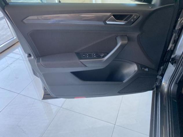 VOLKSWAGEN - T-Roc - 1.5 TSI DSG R-Line - Foto 10