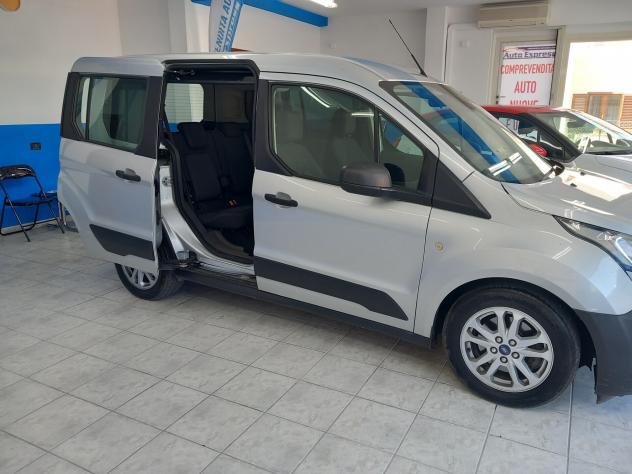 Ford Tourneo Connect 1.5 TDCi 120 CV anno 2019 km 125 mila - Foto 9
