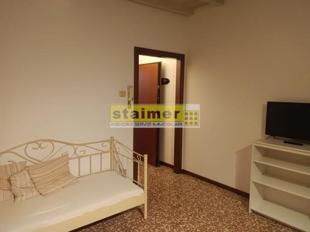 Bilocale in centro storico comodo per il tribunale della città. - Foto 6