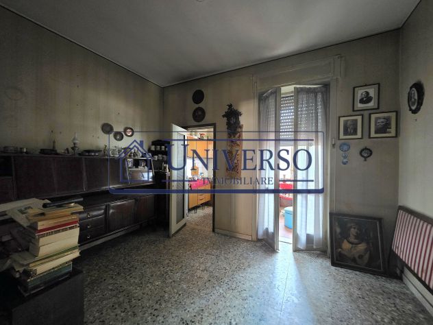 TRILOCALE DA RISTRUTTURARE LIBERO SUBITO IN CENTRO - Foto 3