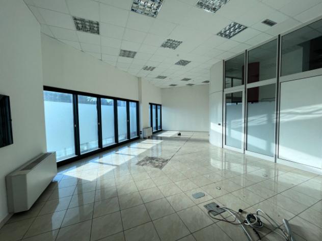 Immobile di 180 m² con 5 locali in affitto a Brescia - Foto 12