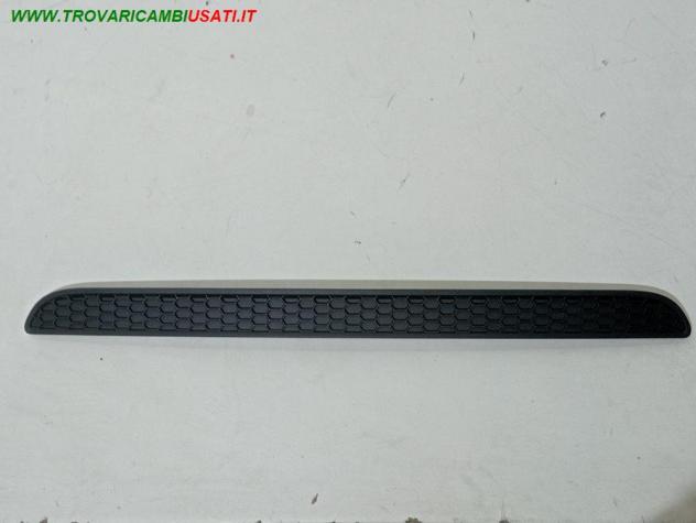 GRIGLIA CENTR.PARAURTI POST. 735577624  FIAT - 500 - 2007  2015, FIAT - 500 CABRIO - 2009  2015
