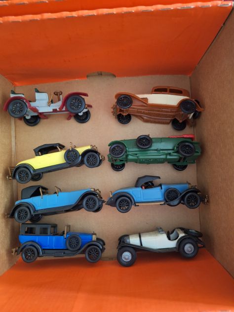 Macchinine vintage in plastica
