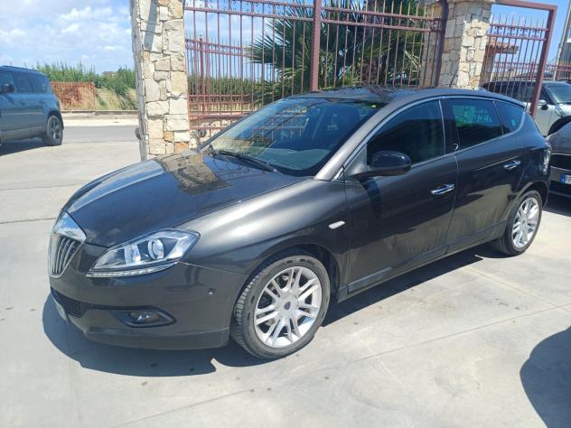 Lancia Delta 2.0 MJT DPF Platino - Foto 2