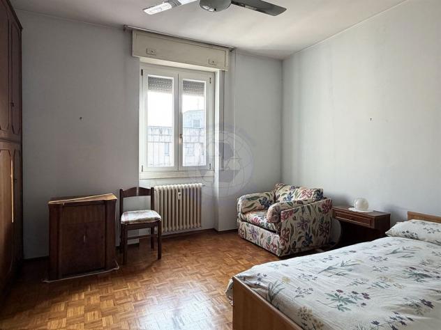 Ampio trilocale all’ottavo piano con tripla esposizione - Foto 16