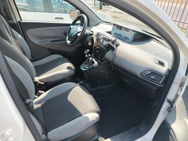 Lancia Ypsilon 1.2 69 CV 5 porte Gold - Foto 6