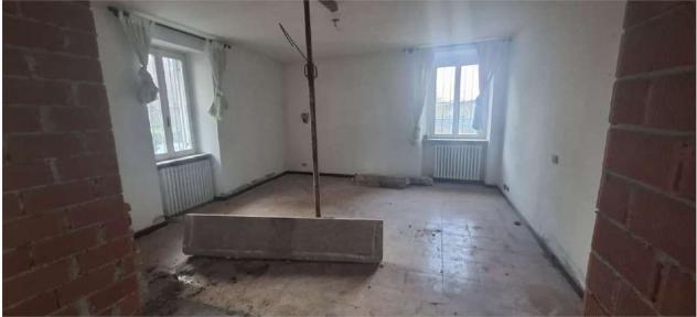 326/2025 U VA - Casa indipendente al rustico in asta a Sesto Calende - Foto 11