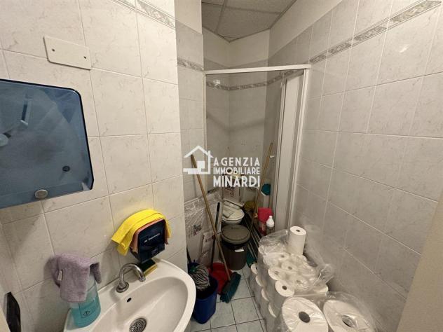 LUGO – ZONA STAZIONE | AMPIO IMMOBILE COMMERCIALE A REDDITO - Foto 18
