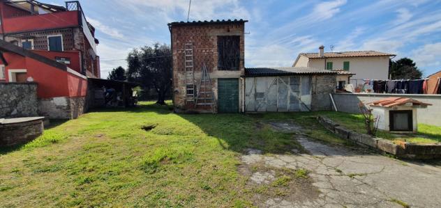 Fienile in vendita a Tempagnano di Lunata - Lucca 160 mq Rif: 1407917
