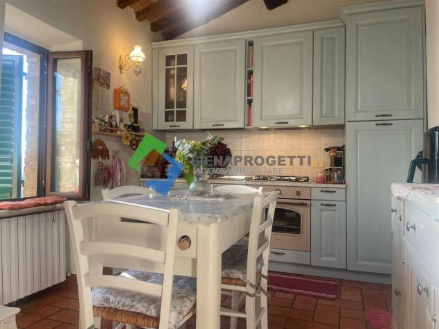 UOPINI – SIENA | APPARTAMENTO RISTRUTTURATO CON SPAZIO ESTERNO, GARAGE E POSTO AUTO - Foto 2
