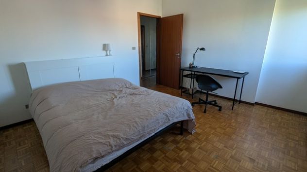 Si affittano 2 ampie camere singole in via del Navile a Bologna - Foto 3