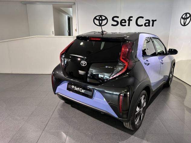 Toyota Aygo X 1.5 HYBRID 115cv Icon CVT AREA C FREE - Foto 4