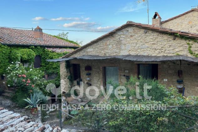 Appartamento di 130 m² con più di 5 locali in vendita a Castiglione d'Orcia