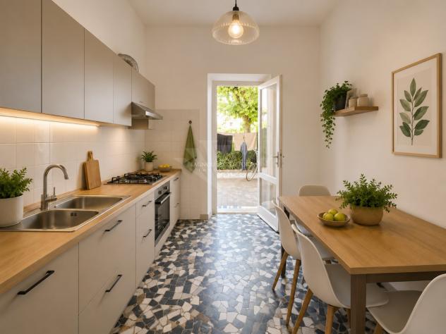 APPARTAMENTO di 5 vani e di 85 mq (PIETRASANTA - Tonfano) rif. 488/V - Foto 9