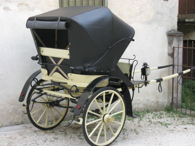 Restauro calessi e carrozze antiche - Foto 4