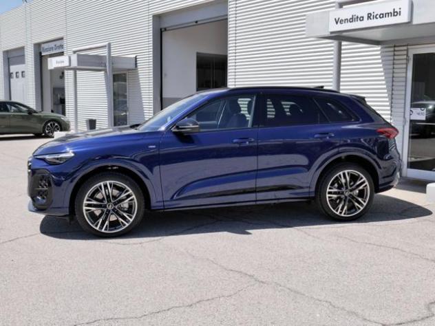 AUDI Q5 NEW 2.0 Tdi Quattro 204cv S-tronic S-line edition rif. 23776705 - Foto 2