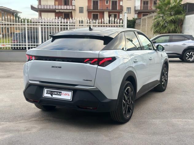 Peugeot 3008 Hybrid 145 e-DCS6 GT '25 - Foto 6
