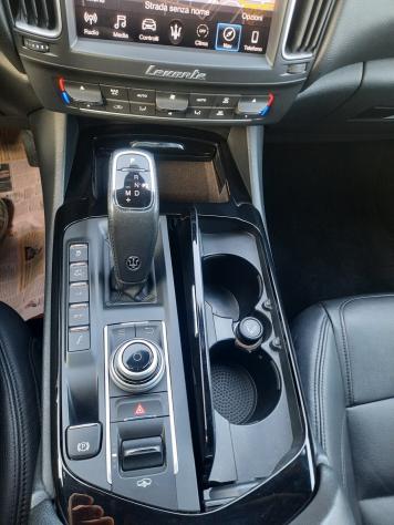Maserati Levante V6 Diesel Q4 AWD Granlusso IVA DETRAIBILE - Foto 6