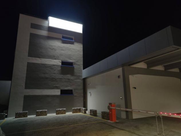 Immobile di 1400 m² con più di 5 locali in vendita a Brescia - Foto 13