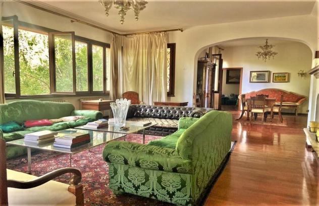 VILLA di PREGIO con GIARDINO ALBERATO - Foto 5