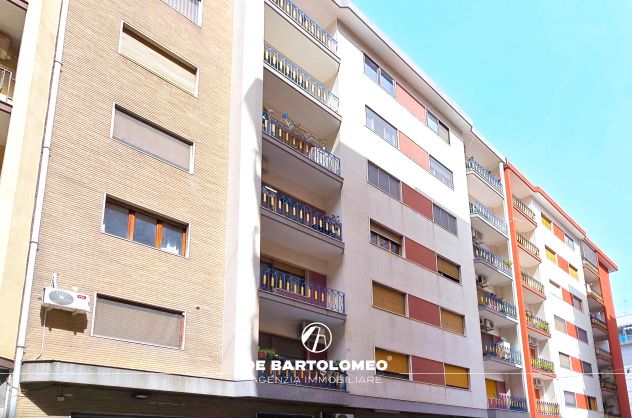APPARTAMENTO VIA BENEVENTO C/O VIALE MAGNA GRECIA