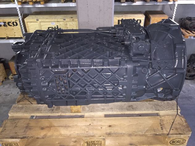 Cambio REVISIONATO ZF IVECO 16S221 + IT 16.41-1.00 8869933