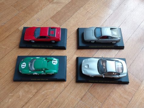 FERRARI Modellini in scala 1:43 - Foto 3