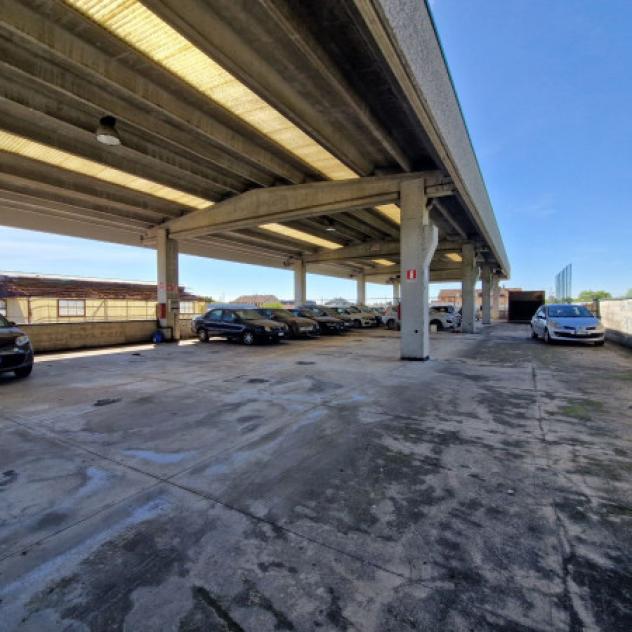 Immobile di 1870 m² con più di 5 locali in vendita a Rho - Foto 11