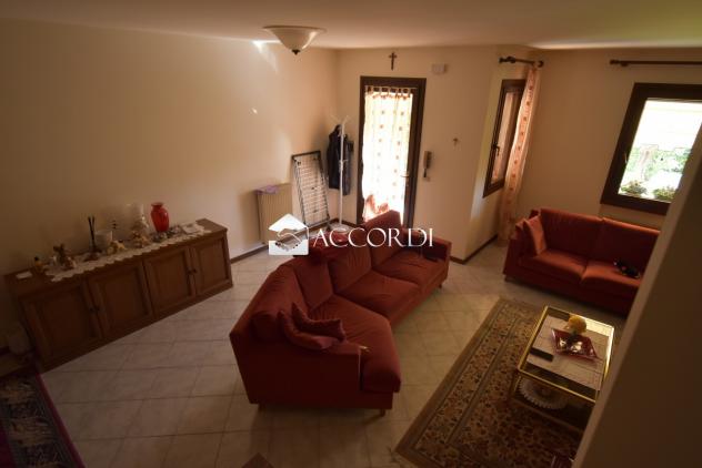 BIFAMILIARE di 5 vani e di 250 mq (GAIARINE) rif. MM0012 - Foto 11