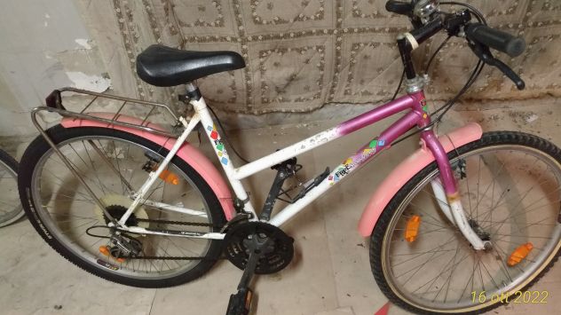 MOUNTAIN BIKE DA DONNA A NAPOLI QUARTIERE FLEGREO - Foto 2