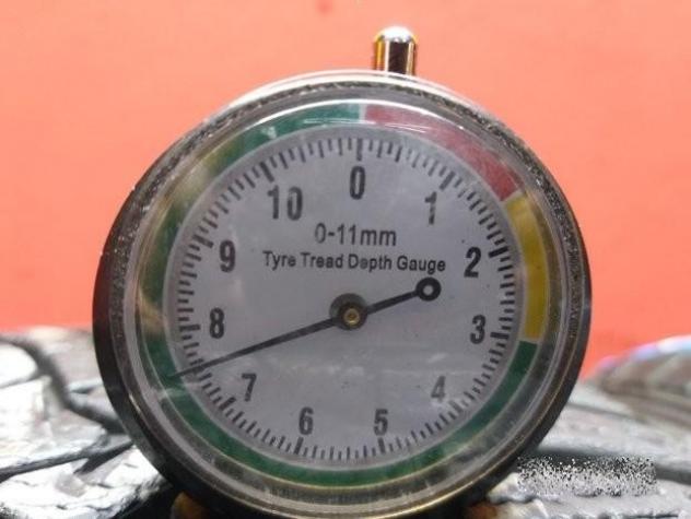 2 gomme 235 50 19 falken inv a5338 - Foto 4