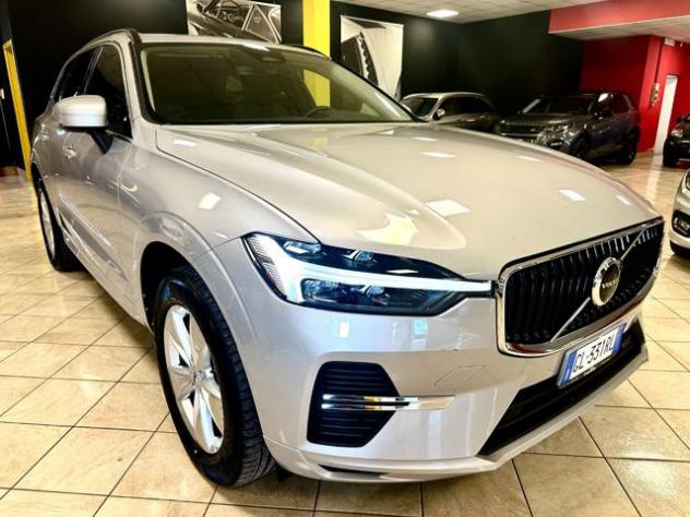 VOLVO XC60 B4 automatico FULL LED NAVI APPLE CAR 30.000 KM