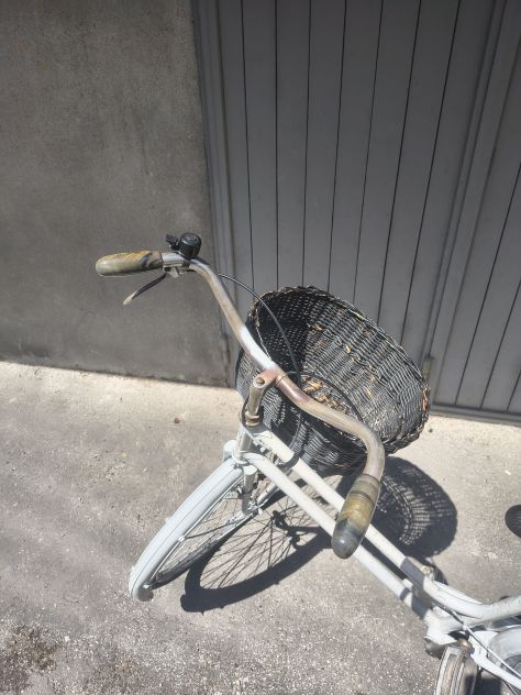 Bicicletta donna con cestino - Foto 3