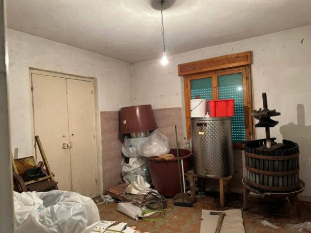 Immobile in asta di 335 m² con più di 5 locali e box auto doppio in vendita a Fermignano - Foto 7