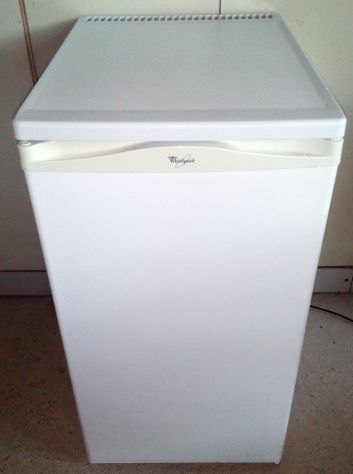 Frigorifero Whirlpool ARC 0060 è un frigorifero sottopiano