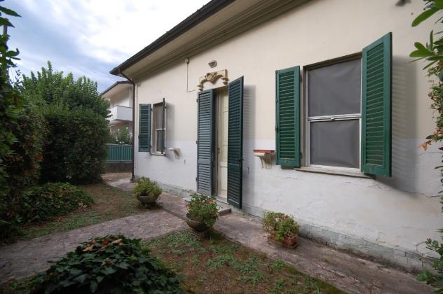 villetta a schiera in vendita a Pietrasanta in zona Tonfano