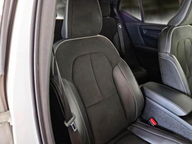 Volvo XC40 Recharge T5 180+82 CV Recharge Plug-in Hybrid R-Design - Foto 8