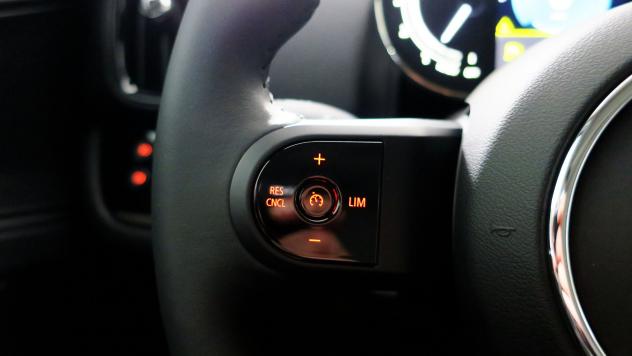Mini Cooper D Countryman 2.0 150CV AUTOMATICA CLASSIC ENIGMA BLACK - FULL LED CARPLAY FULL DISPLAY CLIMA BZ SENSOR CERCHI R18 - Foto 6