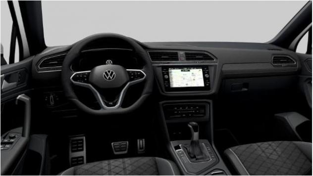 VOLKSWAGEN Tiguan R-Line 2.0 TDI 150 CV SCR DSG rif. 23883905 - Foto 7